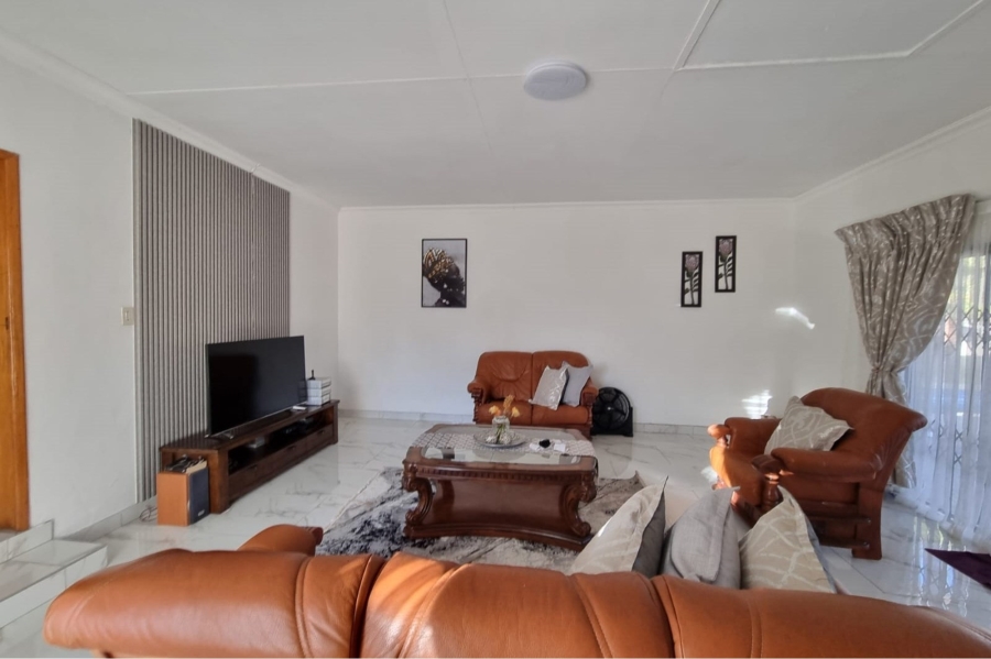 3 Bedroom Property for Sale in La Hoff North West